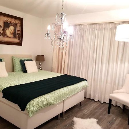 Beijerse Inn Nieuw-Beijerland Esterno foto